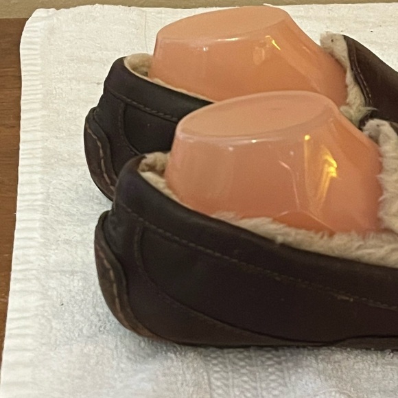Ugg Ascot Imperfection Slippers Sz 9 - Picture 4 of 12